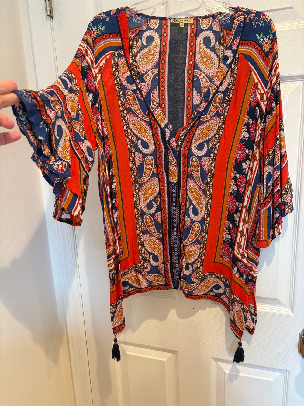Democracy Paisley Tassel Topin Red & Navy